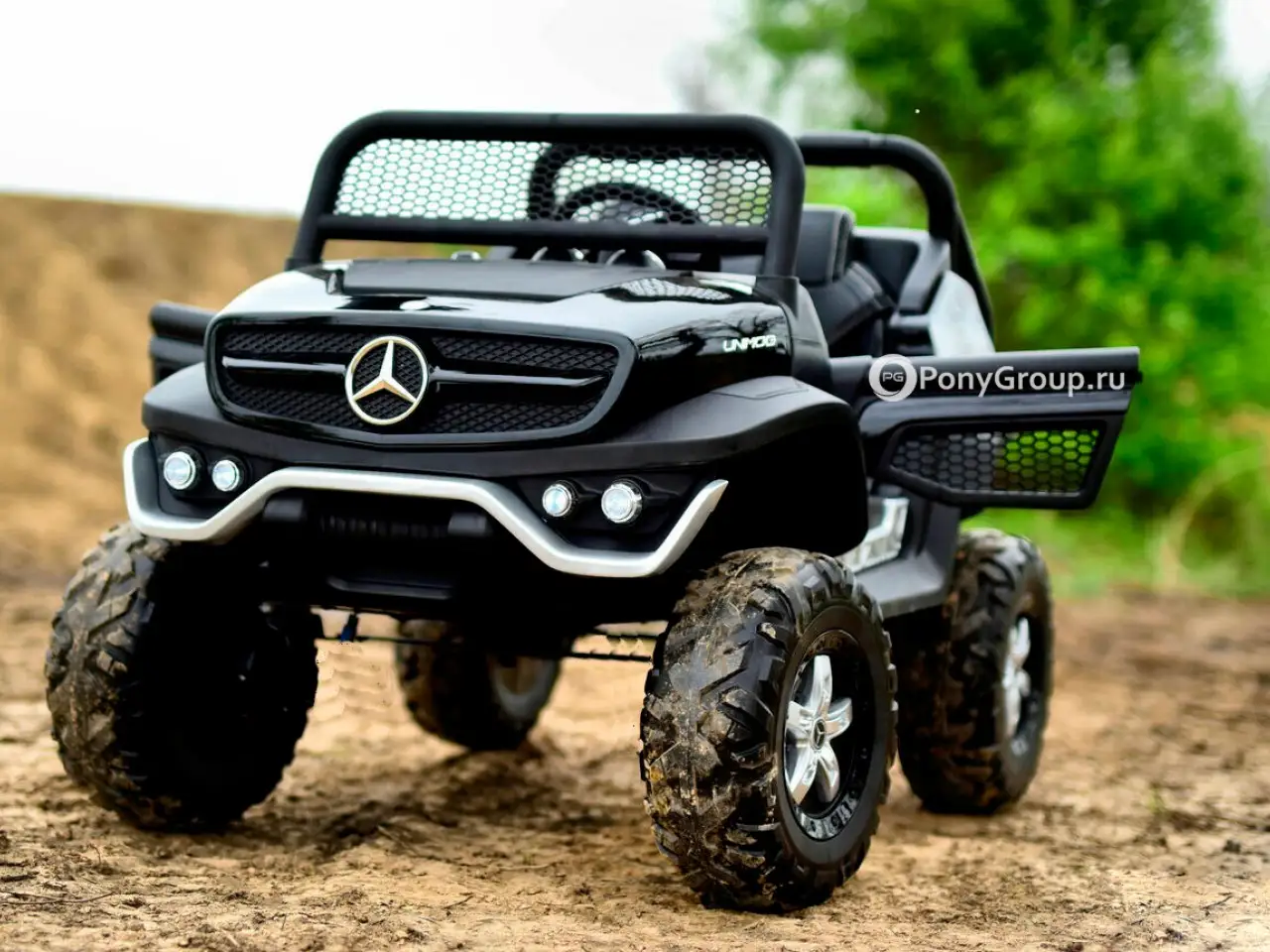 Mercedes Benz Unimog асфальт экстрим