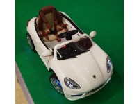 Детский электромобиль PORSCHE Panamera А444АА VIP (с резиновыми колесами, кожаным сиденьем)