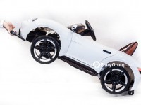 Детский электромобиль PORSCHE Sport QLS 8988 (с резиновыми колесами, кожаным сиденьем)