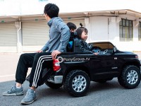 Детский электромобиль TOYOTA TUNDRA JJ2255 (двухместный с резиновыми колесами и кожаным сиденьем, 12V)